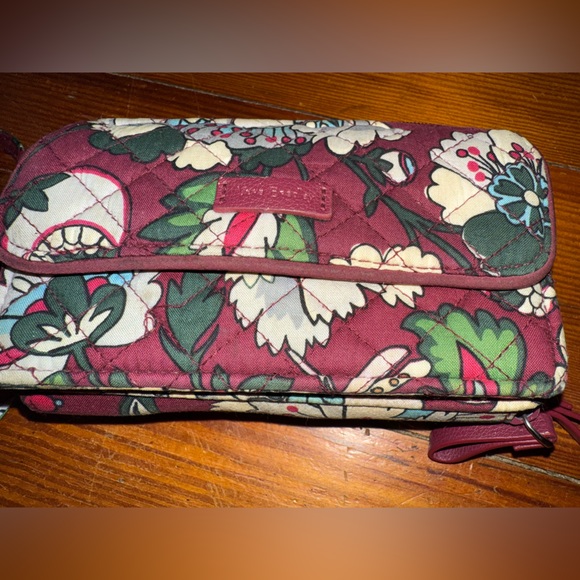 Vera Bradley Red and Green Floral Wristlet Clutch - Picture 2 of 4